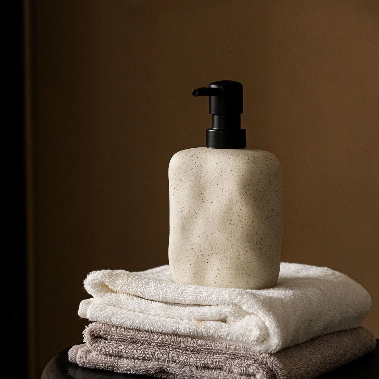 Wabi-sabi Ceramic Lotion Bottle 450ML Squeeze Bottle Soap Dispenser Shampoo Lotion Conditioner Bottle Bathroom Accessories