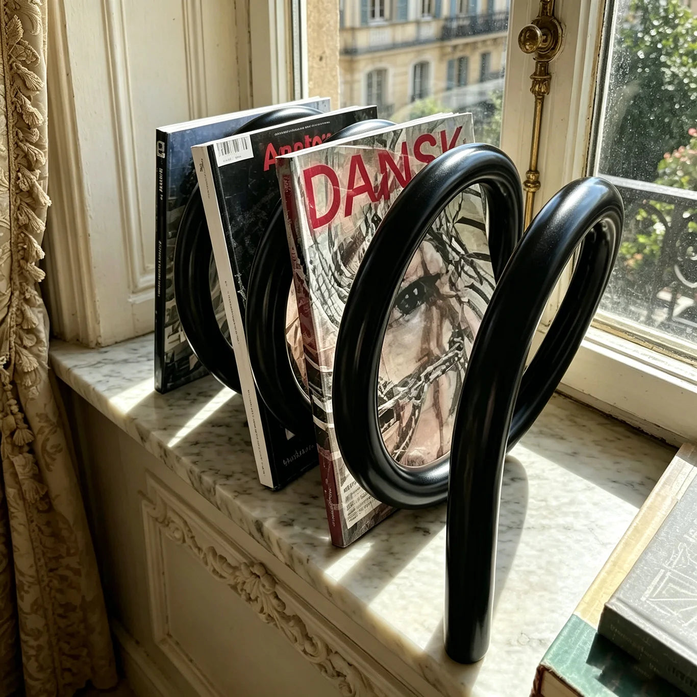 The Spiral – Rotating Metal Bookstand & Desktop File Organizer